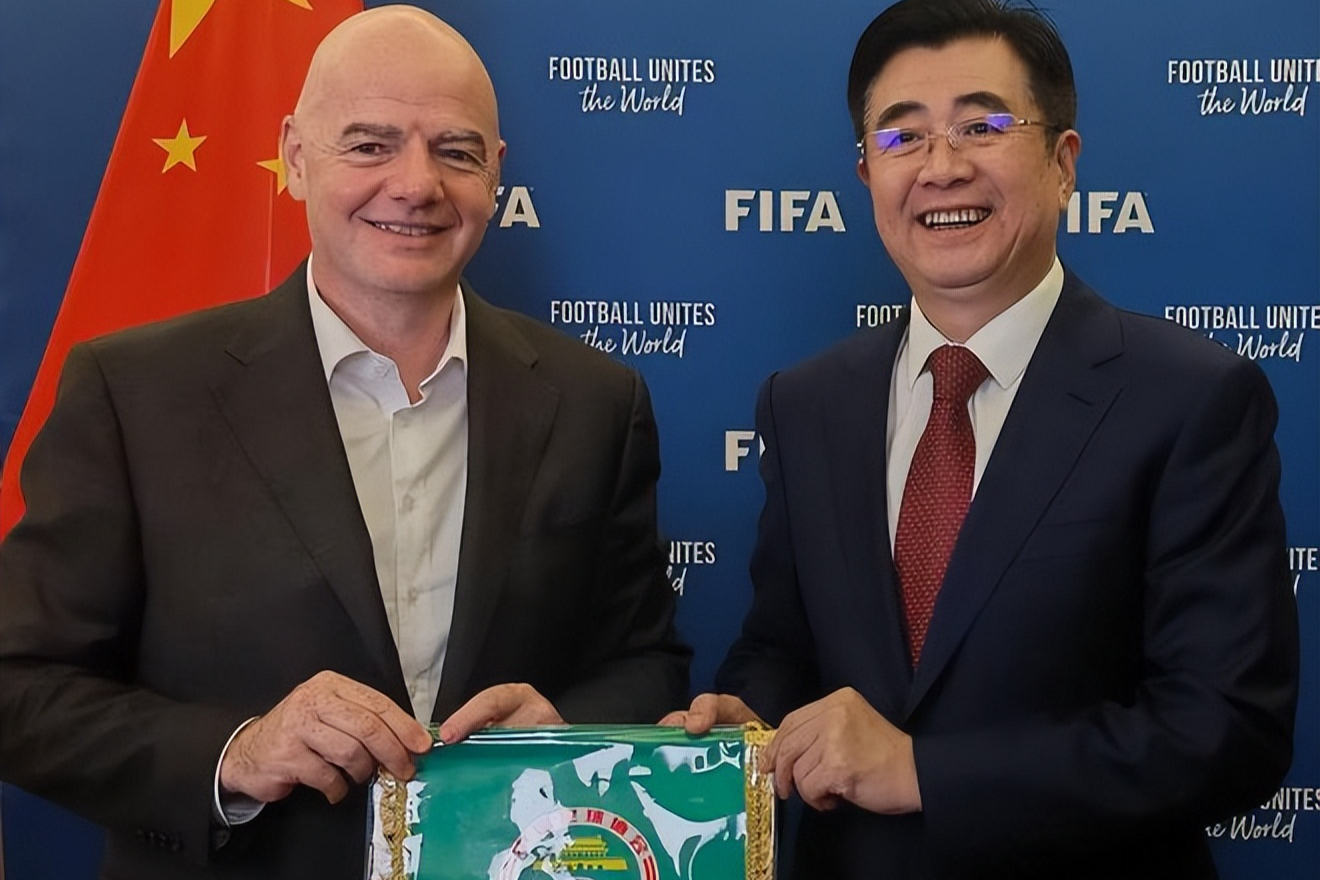 关于中性名政策再调整？球迷呼吁恢复企业冠名的信息