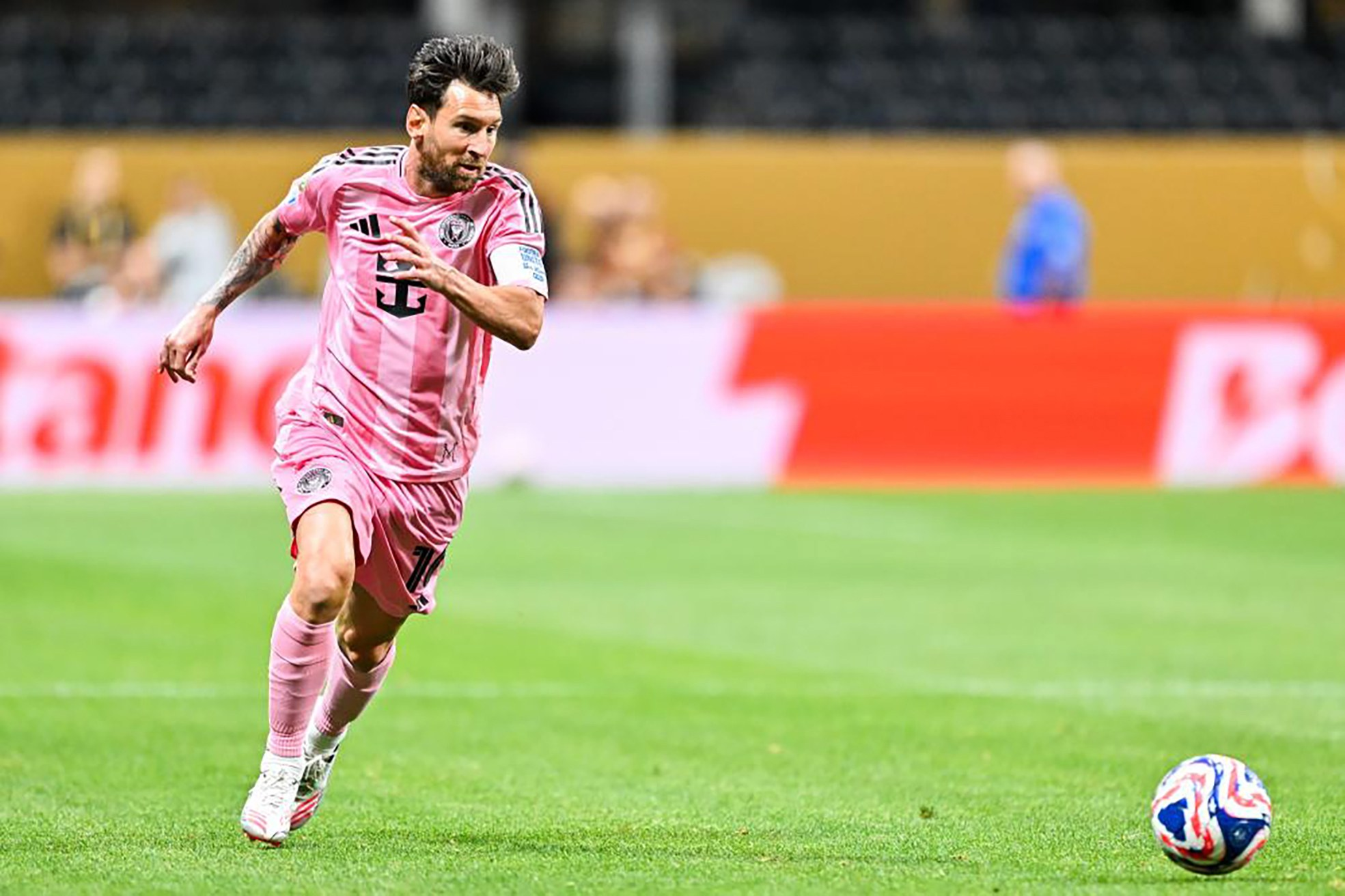 九游体育在线-包含梅西91球纪录：西甲难以逾越的高峰的词条