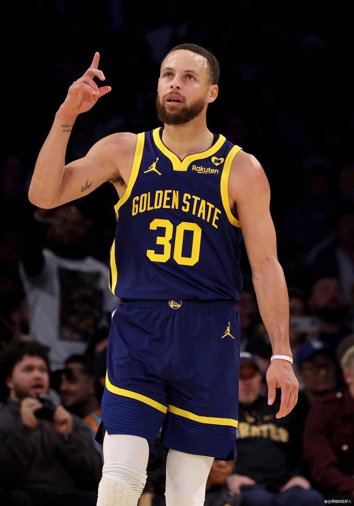 詹姆斯&库里时代终结?新生代球星崛起 詹姆斯&库里时代终结?新生代球星崛起